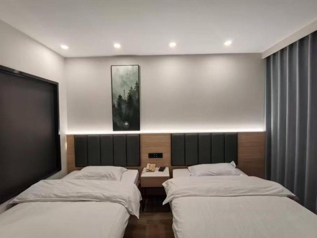 Greentree Songjiang Wanda Plaza Rongmei Road Express Hotel