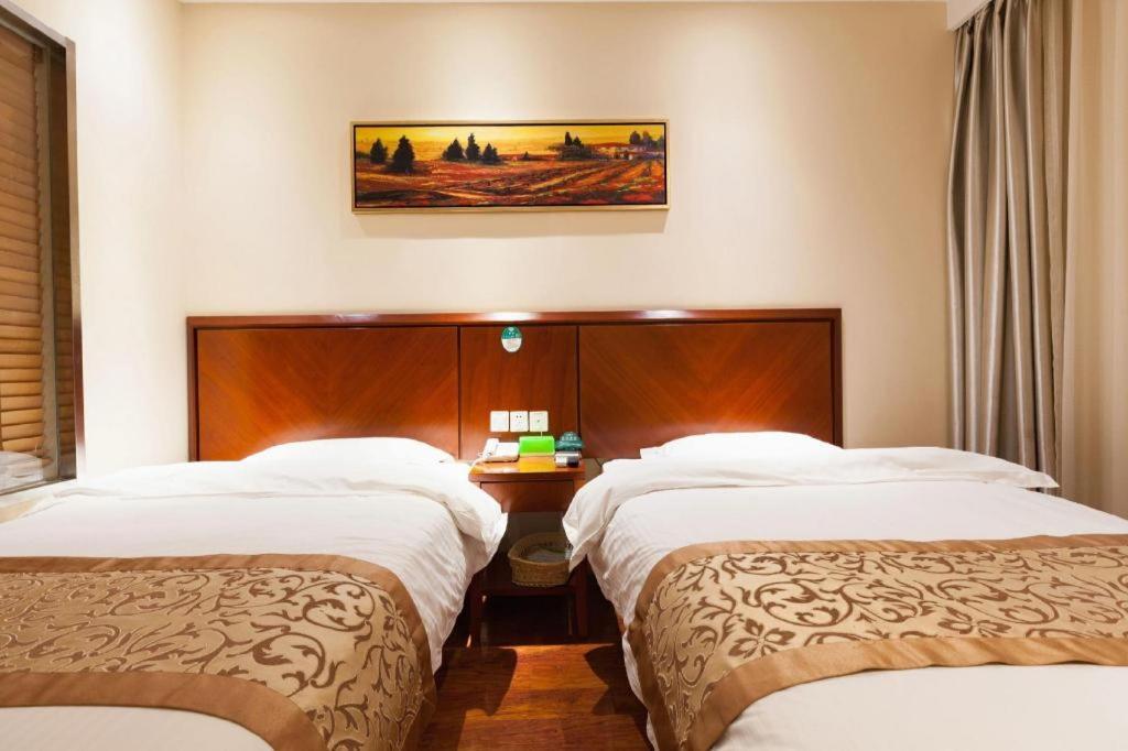 Greentree Songjiang Wanda Plaza Rongmei Road Express Hotel 3*