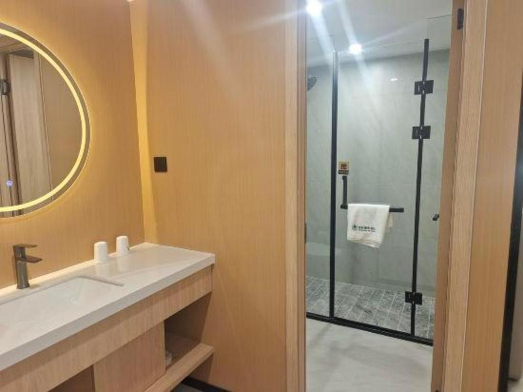 Hotel Greentree Songjiang Wanda Plaza Rongmei Road Express Shanghai