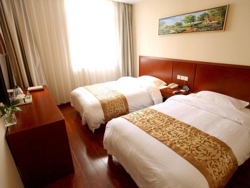 Hotel Greentree Songjiang Wanda Plaza Rongmei Road Express