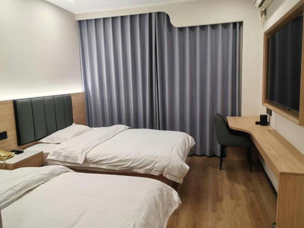 Greentree Songjiang Wanda Plaza Rongmei Road Express Hotel