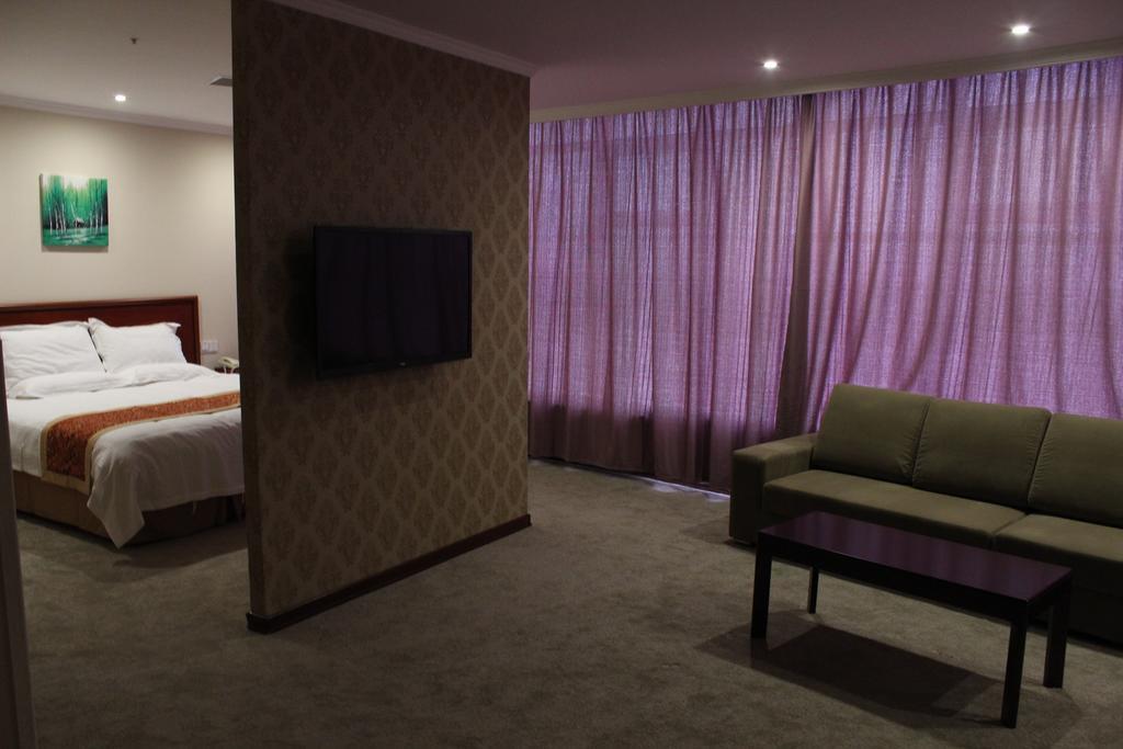 Greentree Songjiang Wanda Plaza Rongmei Road Express